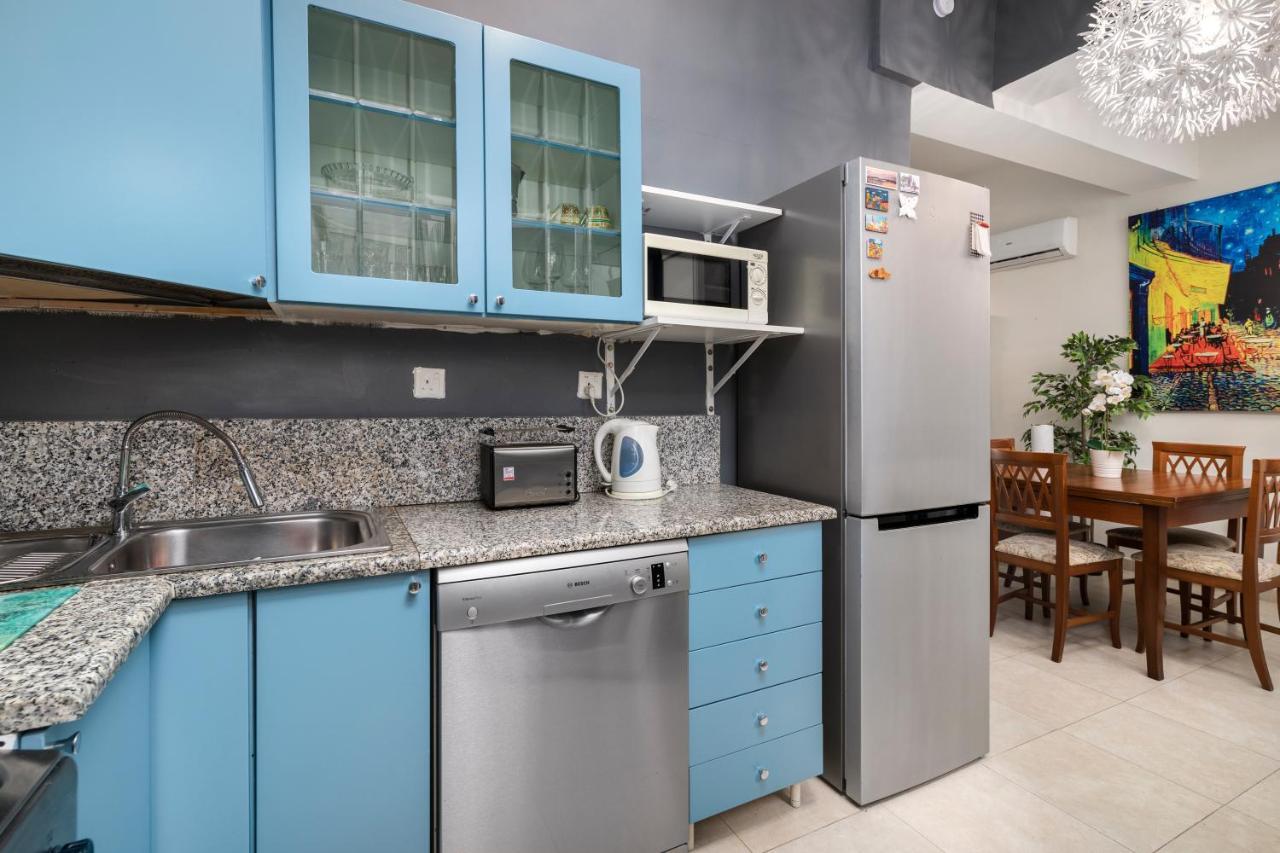 1 Bedroom With Cosy Backyard Close To Valletta Apartment